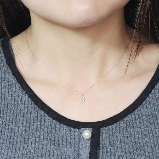 プラチナ 0.08ct マーキス型ダイヤモンドペンダント　BQ-207