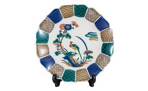 九谷焼　10号飾皿　古九谷花鳥（皿立付） a05 