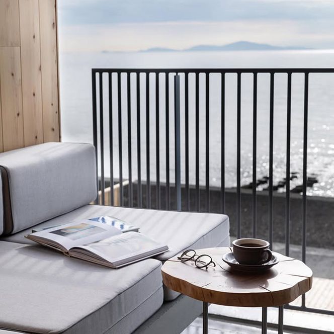 KAMOME SLOW HOTEL 　平日限定ペア宿泊券   貸別荘 淡路島 クーポン 観光