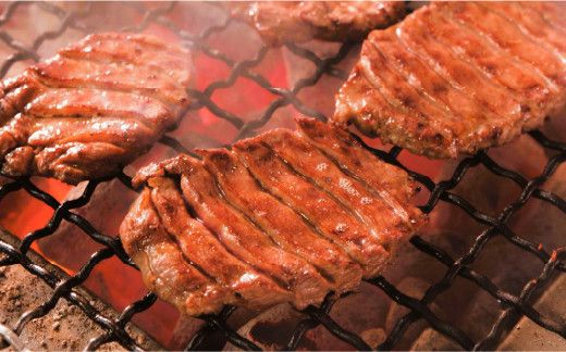 鐘崎 冷凍生牛たん（塩味・2人前）100g×2【牛タン・仙台・焼くだけ おつまみ 仙台市 ひな祭り こどもの日 母の日 父の日 お中元 敬老の日 お歳暮 七五三 お正月 贈答 宮城県】 ● 041009_AG003