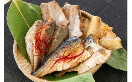 新潟県村上市笹川流れで水揚げ　骨まで食べられる！旬の魚の干物6点セット（店長おまかせ）1057002