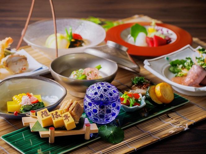 【日本料理「隨縁亭」（ホテルモントレ仙台）】＜平日限定＞ペアランチ食事券《ワンドリンク付　オリジナル御膳セット》【仙台市 食事券 チケット】 041009_FU008