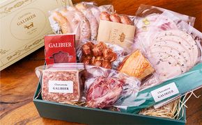 里山の小さなシャルキュトリー が贈る ハム ソーセージ 等詰合せ お肉 ソーセージ 