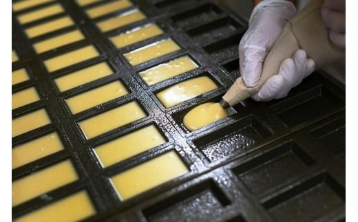 【川崎市にあるケーキ屋パティスリーノコノコ】シェフ自慢の焼き菓子32個