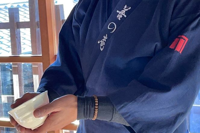 日本茶鑑定士監修の宇治抹茶（40g入り）と白ティーカップ〈お茶 茶 煎茶 緑茶 粉末 宇治抹茶 抹茶 ティーカップ 石臼挽き 飲料 加工食品 ハンドメイド 日本茶鑑定士〉