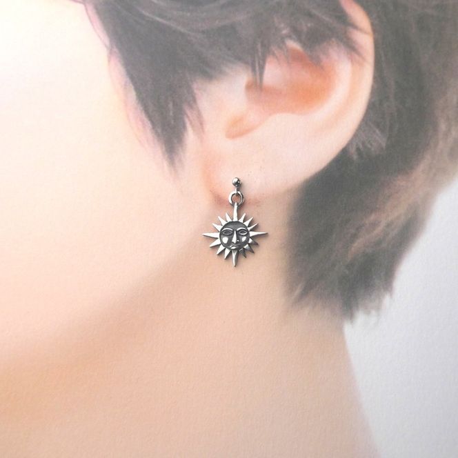 sun pierce サン ピアス ｜ シルバー アクセサリー 太陽 モチーフ 925 ハンドメイド ジュエリー アクセ ファッション 人気 シンプル ギフト プレゼント 年末年始 お中元 お歳暮 内祝い 快気祝い