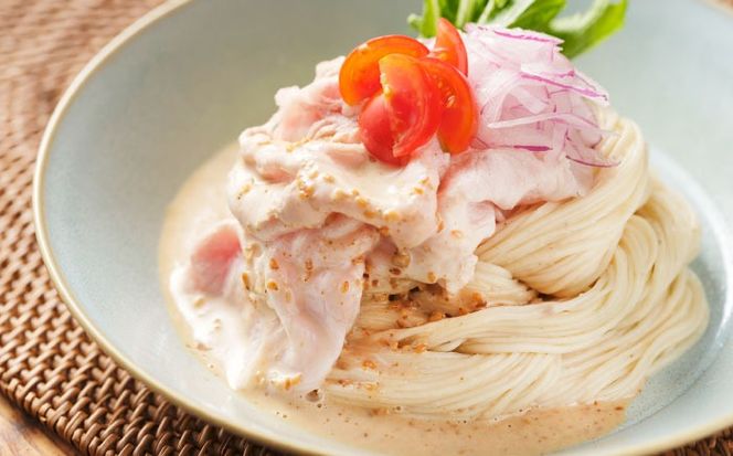 手延べ 白ごま 素麺 あごだし スープ 付 200g / 麺 乾麺 そうめん / 南島原市 / のうち製麺 [SAF014]