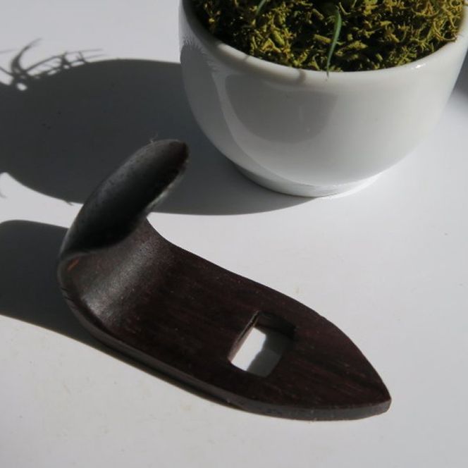 木製サムフック ヤナギサワ用 ［195S22］ 木製 サムフック 選べる 素材 シタン グラナディラ ボコーテ 肌触り 優しい素材 幅広い分野 中間的 サウンド 黒色 硬い木 茶褐色 黄色 杢目 柔らかい木 管楽器用 愛知県 小牧市 送料無料