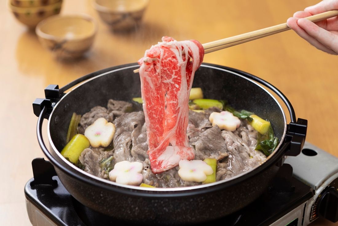 年末配送:日本海牧場のすき焼きセット(京たんくろ和牛)※12月27日〜12月30日お届け NH00024_12e
