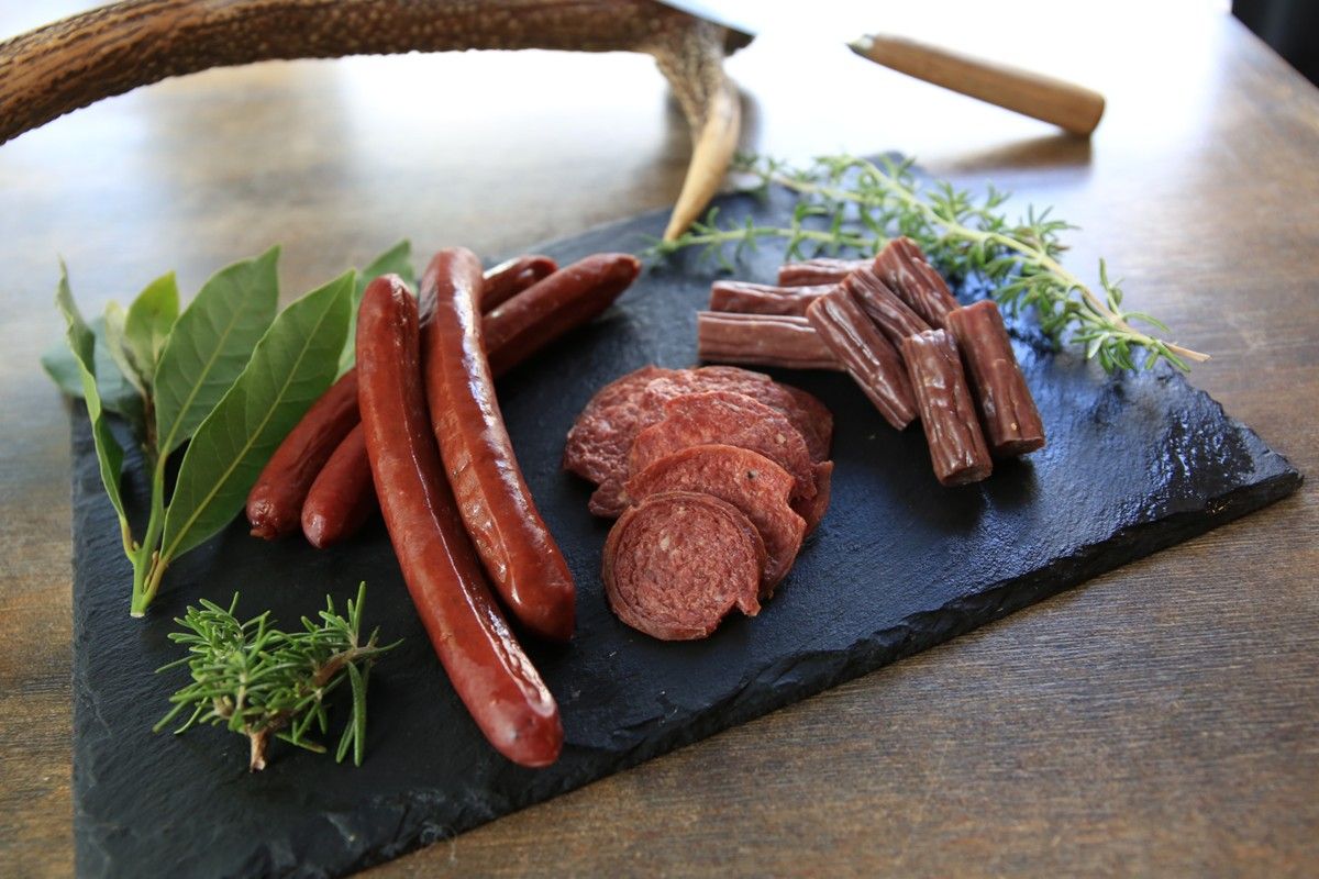 京丹後産鹿肉ジビエエントリーセット(ソーセージ3種8点)
