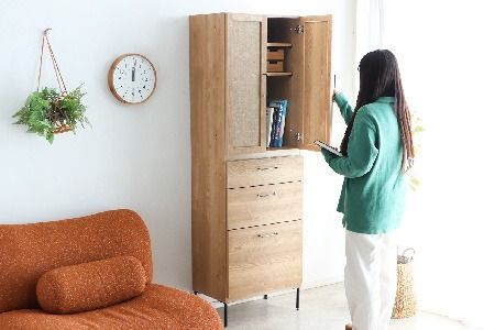 【東馬家具】TMフォカス 麻扉+60チェスト+脚【収納棚 シャビー調 木目 おしゃれ 飾り棚 完成品 脚・取っ手のみ取付】(H060625)