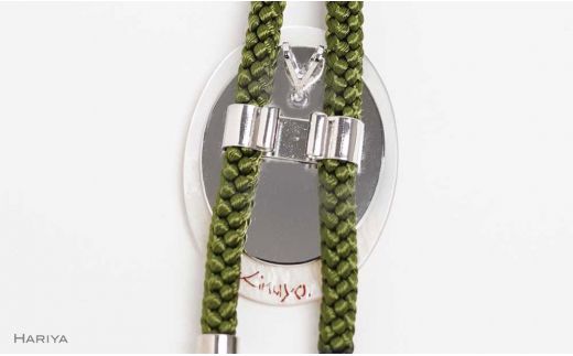 太陽蒔絵 黒蝶貝ループタイ 縦40mm×横30mm 太陽 漆塗り 漆 蒔絵 黒蝶貝 うるしアート  ループタイ アクセサリー ギフト 伝統工芸 工芸品 国産 日本製 復興 震災 コロナ 能登半島地震復興支援 北陸新幹線 F6P-1757