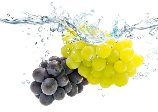 【2026年発送★先行予約】笛吹市産旬の葡萄２房入り２色セット 1kg以上 167-142-26y