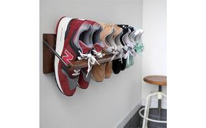 Sneaker wall スニーカーウォール  SW-900WN ウォールナット（おおよそ4足収納 ウォルナット無垢材 壁掛け 木製 シューズラック スリッパラック）【配達不可：沖縄・離島】 雑貨 日用品 家具 