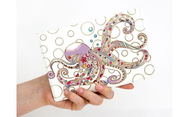 【文庫屋大関】パーソナルホルダー　ミス・オクトパス【皮革工芸品】 雑貨 日用品 ブックカバー パスポートケース 貴重品入れ マルチケース シンプル 和風 革小物 