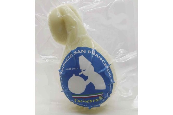 【定期便】カチョカヴァロ Caciocavallo 500g(6カ月連続お届け) 【0073-065】