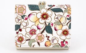 【文庫屋大関】三つ折りミニ財布　梅花（メイホア）【皮革工芸品】 ファッション 小物 民芸品 お札 カード 小銭 手のひらサイズ コンパクト 大人かわいい 牛革 手作り 国産 