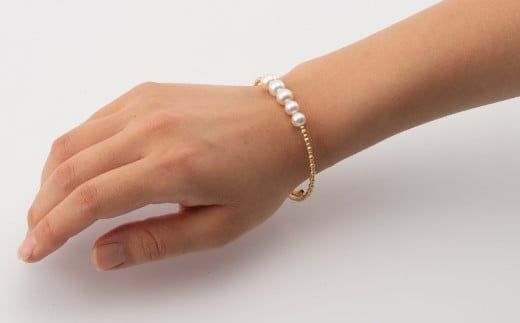 【手元をエレガントに】8/7.5/7mm アコヤ真珠バーバングルブレスレット  I-340
