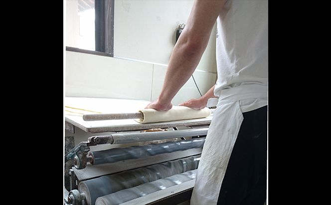 ≪さぬきの夢GP最高賞受賞≫ 本場 讃岐うどん 半生 大容量30人前（3玉入り×10袋） 食糧庁 長官賞 吉本製麺所のこだわりうどん モチモチ 無添加 子供にも最適 麺類 国産 香川県産 小麦製品 手作り 麺 老舗 ギフト 