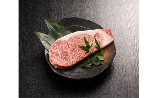 【定期便／3ヶ月連続お届け】A5特選博多和牛　こだわりの3回お楽しみコース～霜降り編～（サーロインステーキ/しゃぶしゃぶ・すき焼き/焼肉）【伊豆丸商店】_HB0034