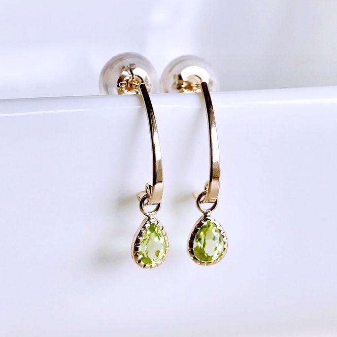 【ジュエリー】K10 イエローゴールド  ペリドット 揺れる ピアス 保証書付 SR-2223　 242-001-c