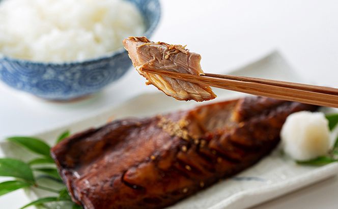 やまいち自慢、干物詰め合わせセット サバ カレイ イカ 一夜干し 桜干し みりん干し 魚 干物 ひもの 詰め合せ セット おつまみ 日本酒 肴 