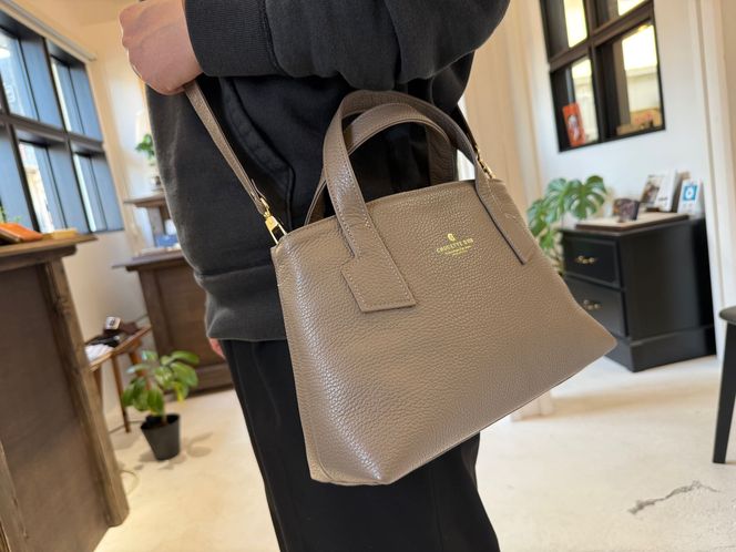 革職人が作った本革トートバッグXSシュリンク【トープ】 304018_AX28VC01