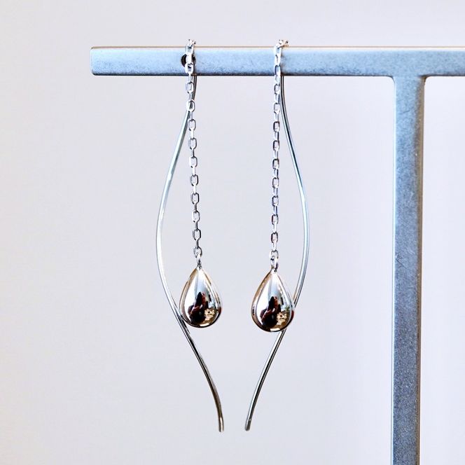 【ジュエリー】K10WG ホワイトゴールド  雫 ロング チェーン ピアス 保証書付 SMK-5219 242-018-b