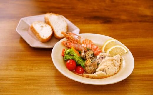 【漁師秘伝のスープ】魚ギョっとつまったブイヤベース 220g×2 （2025年9月上旬から順次発送） IKTAM001