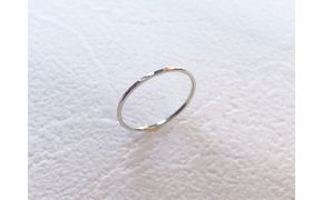 シルバー 丸つち目 極細リング（ハンドメイド）【サイズ：7号】 232238_WW135VC07