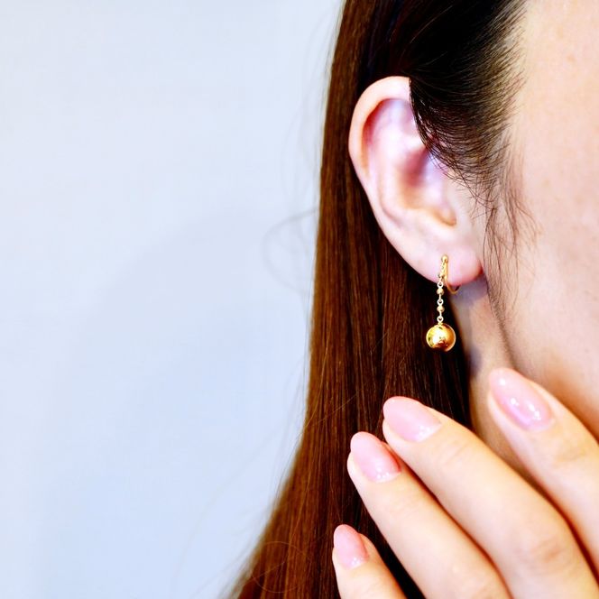 K18(18金) イエローゴールド ボール チェーン イヤリング 地金 中空(直径8mm) 保証書付 M1059ER 242-045