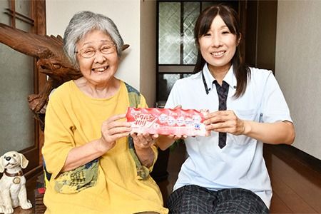 神埼市内見守り訪問 ヤクルト400(7本×4週間) 【ふるさと納税 乳酸菌飲料 ヤクルト 乳酸菌 シロタ株】(H054101)