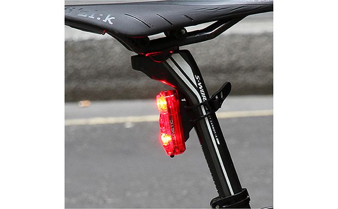 自転車用 ライト ブレーキ モード 搭載 ［ SYNC KINETIC ］ キャットアイ 自転車 日用品 雑貨 