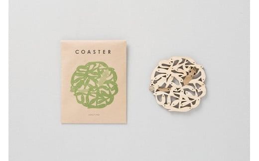 コースター 4枚 セット 山のくじら舎 木製 木 おしゃれ かわいい 可愛い ギフト 包装 ラッピング プレゼント 贈り物 贈答 出産祝い 誕生日祝い 日本製 手作り てづくり のし 熨斗 高知県 安芸市 ヒノキ 木目 天然木 テーブルウェア インテリア雑貨 キッチン雑貨 北欧 和風 モダン 食卓 カフェ風 ドリンク 水滴防止 吸水性 耐熱 耐水 カップ グラス 受け皿 卓上 安芸市 高知県