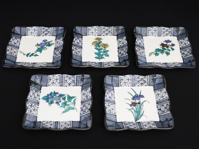 九谷焼　4.2号皿揃　草花絵変り （5枚セット）a01 食器 キッチン雑貨 キッチンアイテム 雑貨 小物 お皿 角皿 食卓 テーブルコーディネート 贈り物 普段使い 