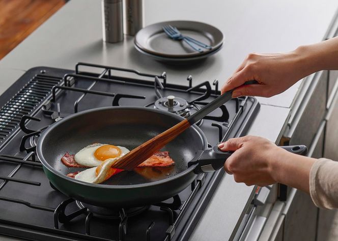 フライパン TERACOAT 12点 セット グリーン アイリスオーヤマ IH ガス フライパン鍋セット 26cm 鍋 卵焼き 卵焼き器 エッグパン 炒め鍋 蓋 蓋付き 取っ手 取っ手が取れる 調理器具 キッチン IH対応 ギフト EHDC-T12S アイリス 宮城 宮城県 大河原町