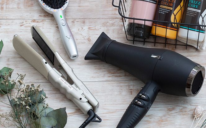 【ファイテン】YUKO ドライヤー［ 京都 phiten プロ仕様 高性能 ドライヤー 美容師考案 人気 おすすめ 美容 ヘアケア 家電 美容家電 ギフト プレゼント お取り寄せ 通販 ふるさと納税 送料無料 ］ 261009_A-WJ009