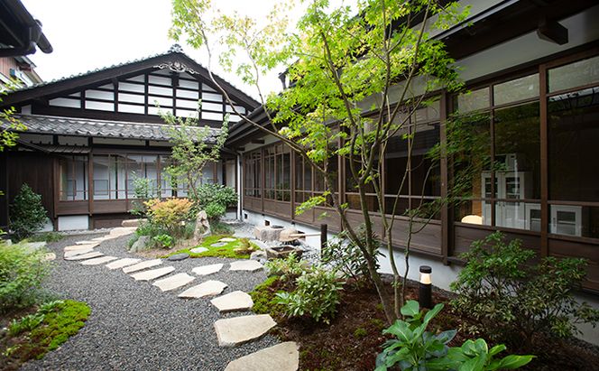 江戸期の小諸を満喫　脇本陣の宿 粂屋(くめや) 殿様の部屋ペア1泊券（朝食付） 高級宿 宿泊券 旅行 宿泊チケット 朝食付き 