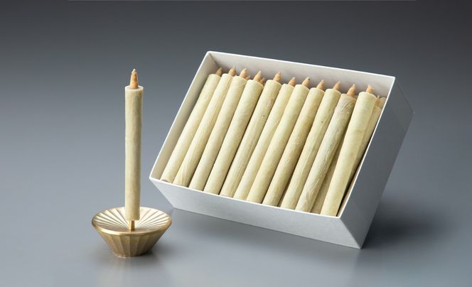 【L-952】大與　櫨の和ろうそく(2号50本入り)・真鍮の燭台『24』丸 セット［高島屋選定品］