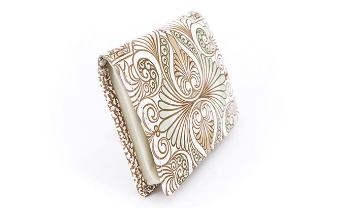 【文庫屋大関】箱まち小銭入れ　ロカイユ＜ペールカーキ＞【皮革工芸品】 ファッション小物 財布 民芸品 