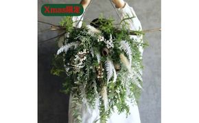 Xmas限定　お花のクリスマスオブジェ（壁掛け） 　　花　インテリア　クリスマス　ドライフラワー　おしゃれ　玄関飾り　壁飾り　植物　暮らし　冬　季節限定　きれい　綺麗　季節 ※2025年11月下旬頃より順次発送予定