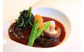 一夜城ヨロイヅカファーム　ランチペアお食事券10,000円分 142069_JX001
