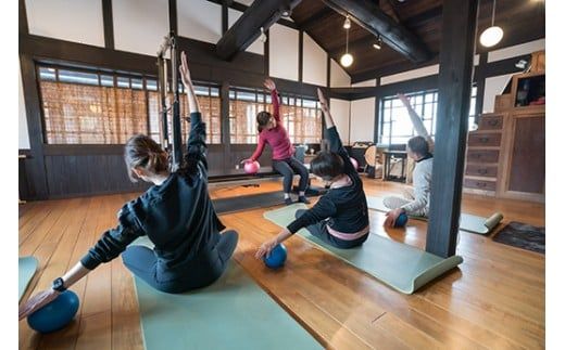 はちたび「八幡堀の魅力を歩いて体感する旅」（ピラティス×ノルディックウォーキング）【HP01W】（滋賀県　近江八幡市）
