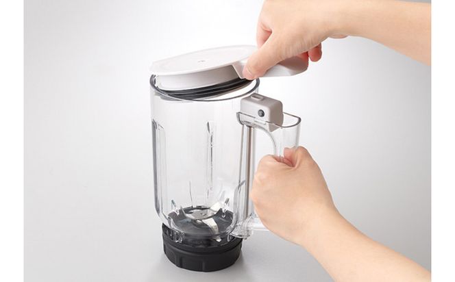 2025年度新製品  タイガー魔法瓶 ミキサー  SLC-B100WM マットホワイト【ミキサー 電化製品 家電 タイガー パワフル まるごと 冷凍フルーツ  トライタン パワフルミキサー 大阪府 門真市 】 272230_AZ014VC02