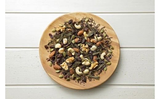 Ｎｕｔｓｋｏ　ナッツとこんぶが入った自然のおやつ４点セット_HD038-005