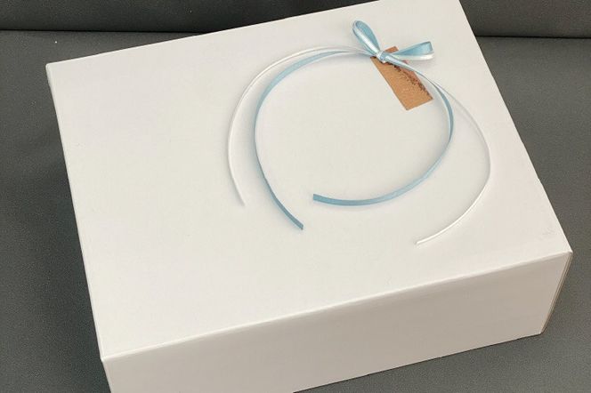 プリザーブドフラワー　エクラン【埼玉県 春日部市 豪華装飾 高級ギフト 記念日 お祝い用 室内展示 華麗 上質】（AJ280）