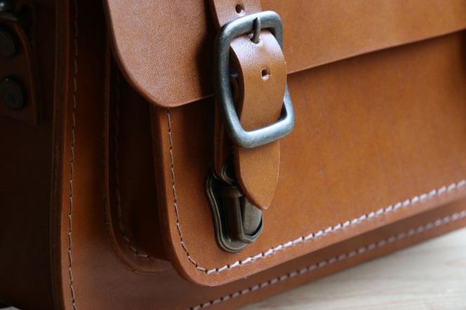 【ブラウン】ＳＢ-01ショルダーバッグ  	Z131