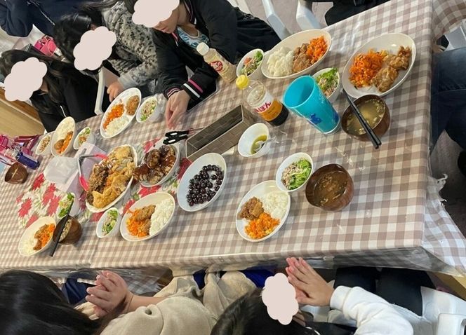 安心できる居場所づくり・物資提供の支援 (30000円分) こども食堂 子供 支援 応援 ボランティア 沖縄市 / 一般社団法人子どもフードバンクKFB[BCAF006]