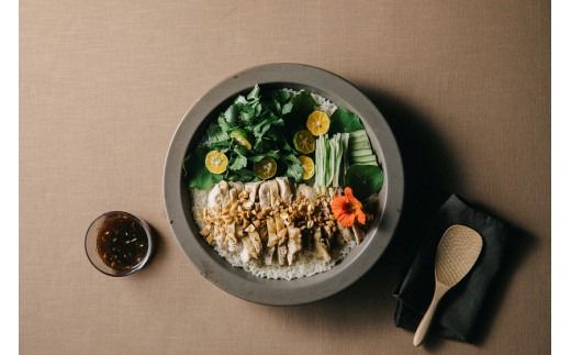 PETARI Shallow Pot 30cm Mud Stone（グレー）G.M.P 【 グッドデザイン賞受賞 陶器製 万能調理土鍋 鍋 土鍋 平鍋 浅鍋 電子レンジ可 キッチン雑貨 新生活 ギフト プレゼント 三重県 四日市市】 -[G632-2] 