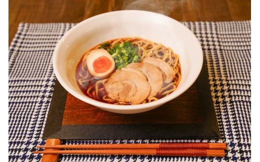 【カット済】＜お試し＞チャーシュー切落 500g 時短 料理 簡単 ラーメン おつまみ 丼 チャーハン お弁当 おかず スライス 煮豚 焼き豚 チャーシュー 肉 豚肉 ブタ肉 豚バラ おつまみ ボリューム 晩酌 たれ 醤油 欲張り ご飯のお供 H166-028